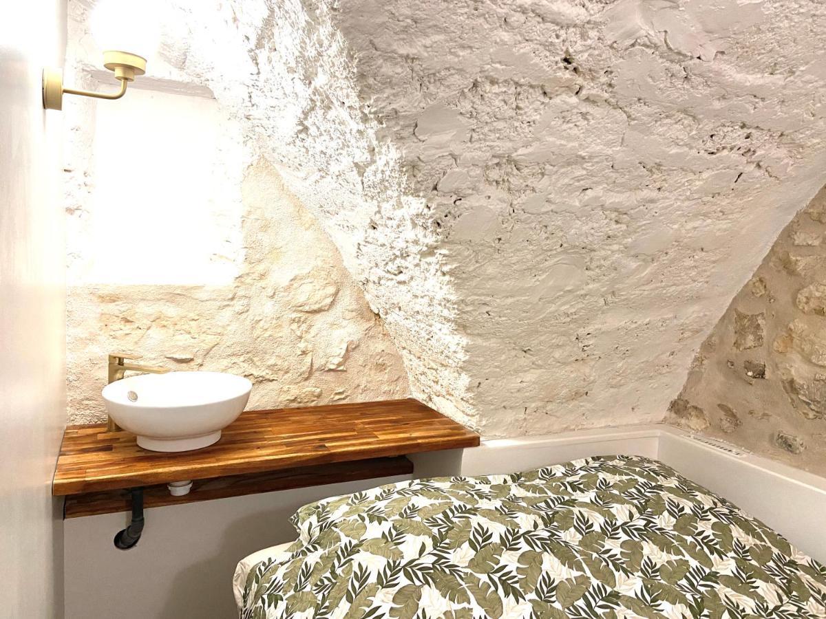 Espace Le Cheval Blanc Castelnau-le-Lez Habitación foto