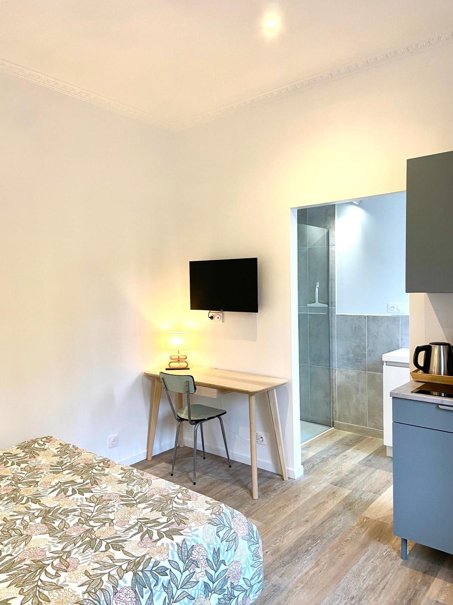Espace Le Cheval Blanc Castelnau-le-Lez Habitación foto